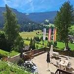 לינה וארוחת בוקר Gaestehaus Kaiserblick