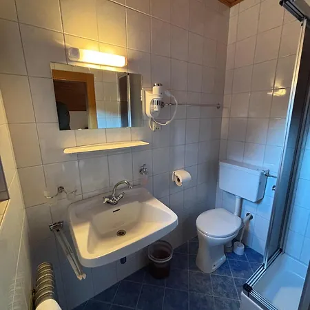 Gaestehaus Kaiserblick Bed & Breakfast